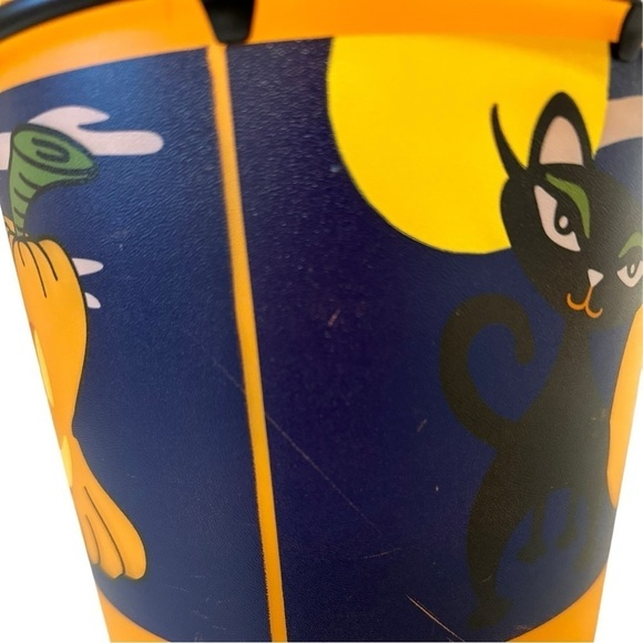 Tupperware Vintage 5qt. Halloween Bucket w/Lid & Handle - Picture 12 of 12